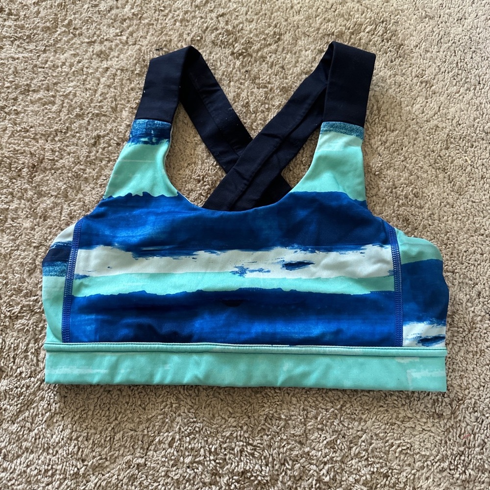 lululemon sports bra